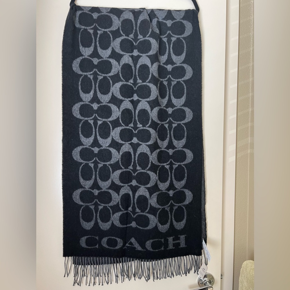 Cashmere/wool COACH NWT scarf